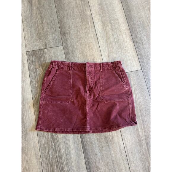 American Eagle Outfitters Dresses & Skirts - American Eagle Burgundy Corduroy Skirt